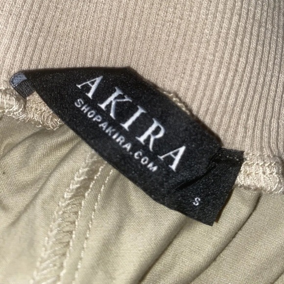 AKIRA Once Upon A Time Cargo Pants Beige Women’s Size Small AK912043 NWT - Picture 6 of 15